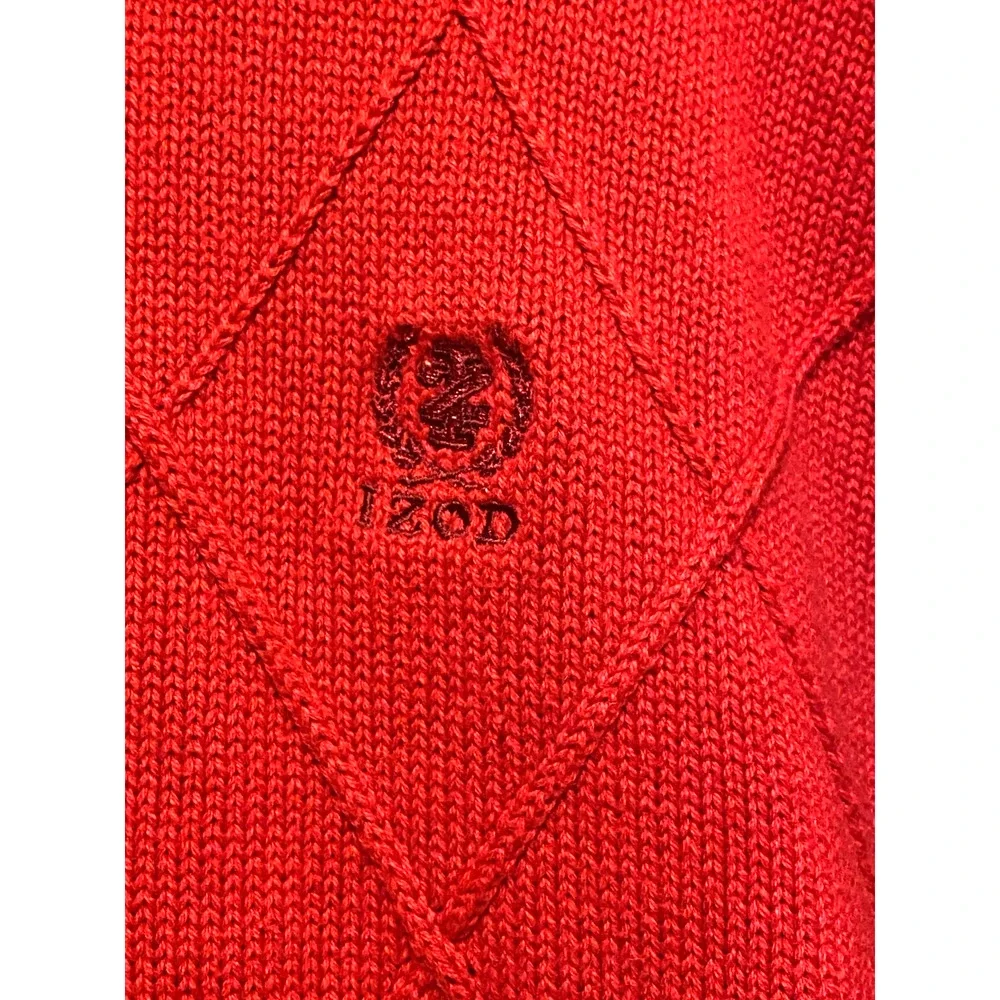 Vintage Izod Men's Red Knit Sweater Size XL Diamond Crest Preppy Holiday Festive